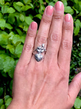 Load image into Gallery viewer, Corazon Madre Cactus and Heart Silver Ring
