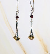 Load image into Gallery viewer, Calla Lily Earrings Silver and Garnet
