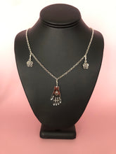 Load image into Gallery viewer, Mano and Roses Necklace
